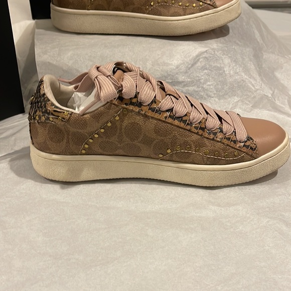 Coach, tan and nude sneakers with snake skin and gold hardware - Picture 3 of 6